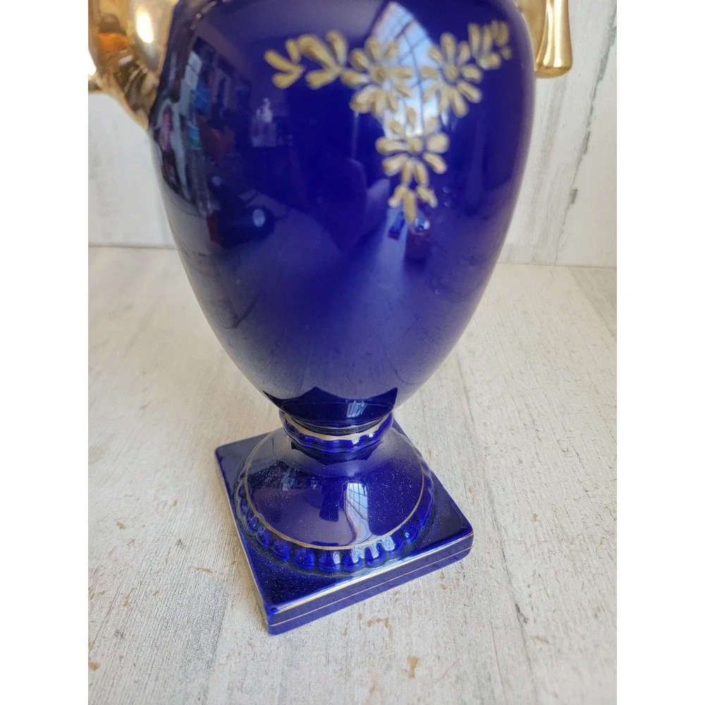 Vintage‎ Cobalt blue Scenic Victorian couple vase bagpipe lidded unique home - Picture 8 of 11